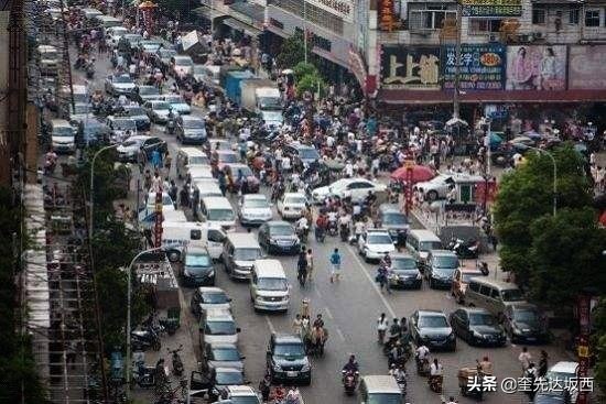 「中国当代短篇小说选读」有条小巷叫火巷