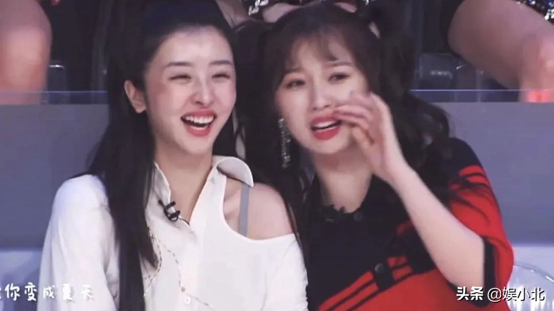 虞书欣对赵小棠撒娇,当赵小棠遇到虞书欣