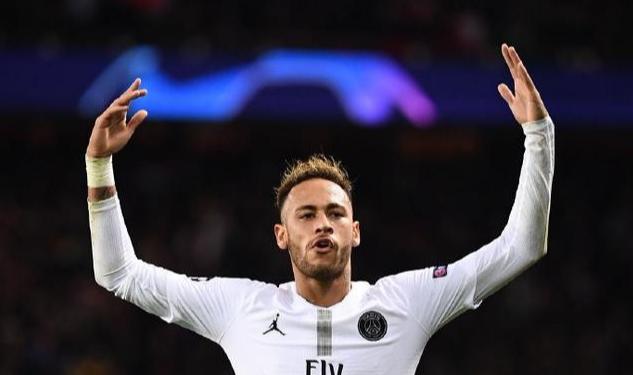 内马尔再现“彩虹过人”,指责背后蕴含桑巴足球的独特魅力