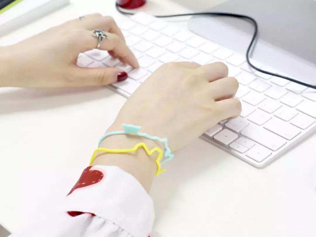 驱蚊手环戴上它既能驱蚊还好玩,日本儿童驱蚊手环