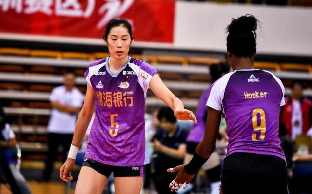 天津女排给朱婷多少年薪,天津女排姚迪朱婷李盈莹