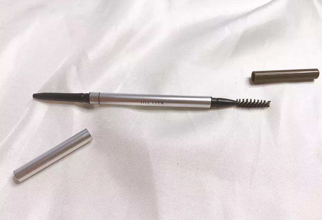 适合新手的一款网红眉笔,最流行的眉笔画出来特好看