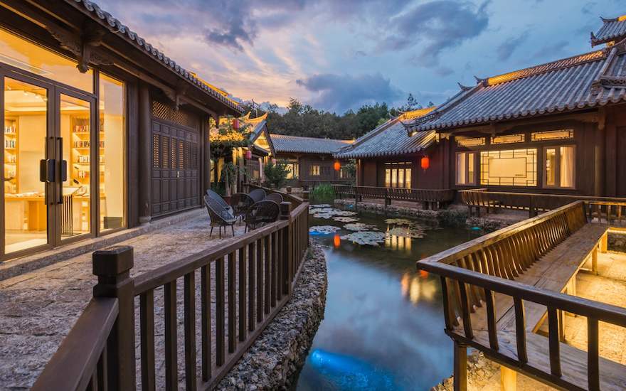 丽江最好的酒店排行榜前十名,丽江最顶级的酒店是哪几家