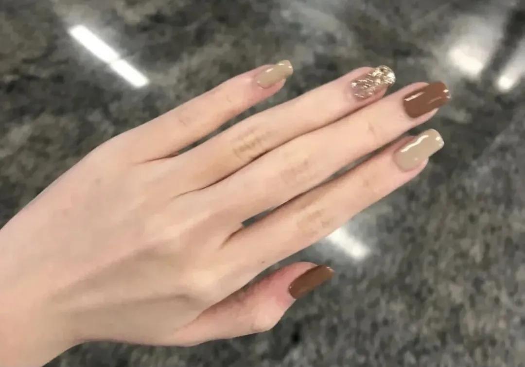 2022显白又高级的美甲海底捞,海底捞美甲图片2022新款裸色