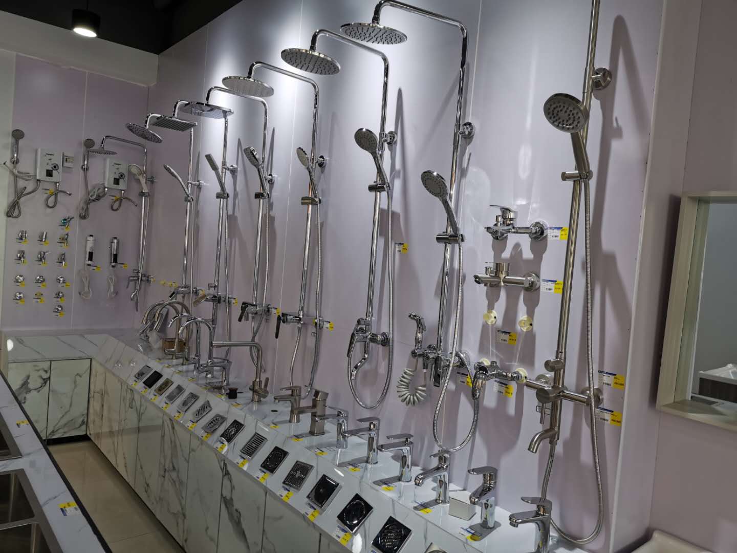 家装建材实体店做什么好,家居建材店要多少成本