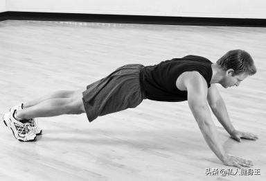 6个动作强壮前臂肌肉,想练出强壮的肩部吗推荐几个动作