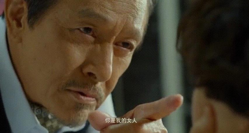 女儿，如果有人用钞票扔你，跪下来，一张张拾起，不要紧