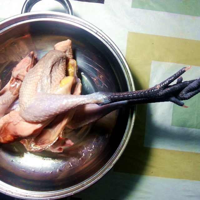 常熟特产叫花鸡怎么吃,常熟名菜叫花鸡