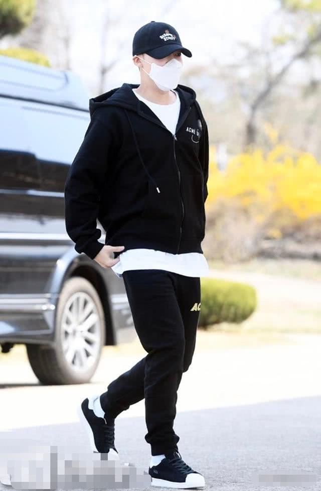 金秦禹李昇勋入伍,winner金秦禹腹肌