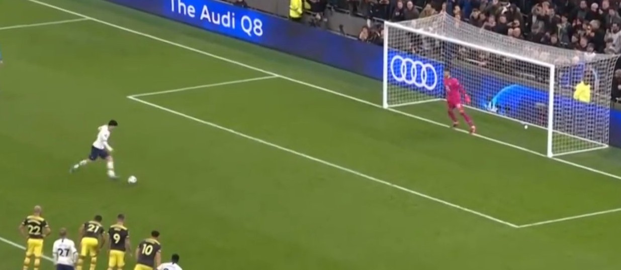 亚洲球王用实力回怼病毒歧视！