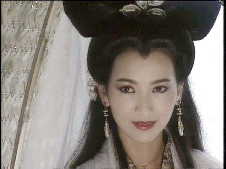 赵雅芝：风华绝代60年，却被亦舒写进小说成了坏女人