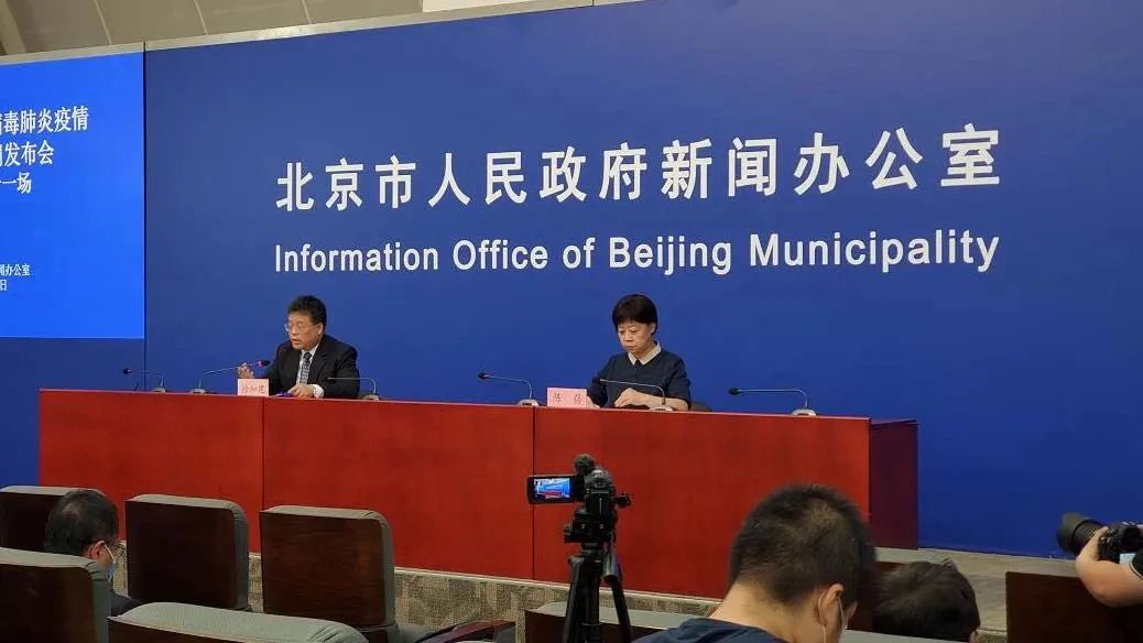 北京机场多次航班取消,北京两大机场航班取消超400架次