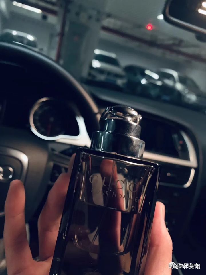 金融销售底薪为什么那么高,金融销售真的月入过万吗