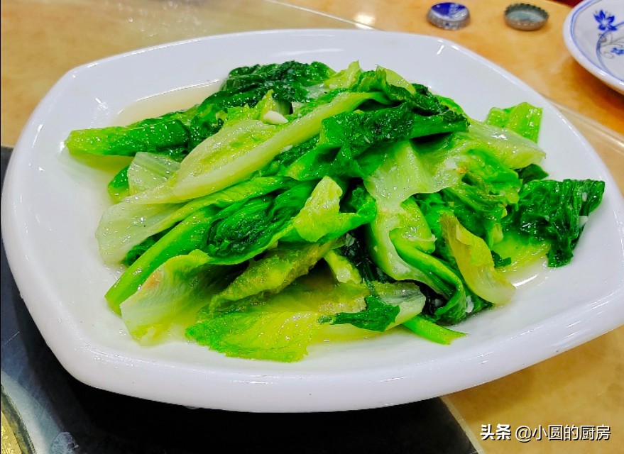 朋友请吃饭点了很多菜该怎么说,朋友请客点了七个菜