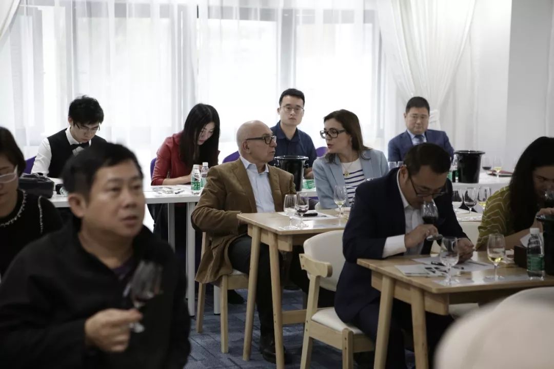 葡萄酒专卖店经营模式,葡萄酒经营模式