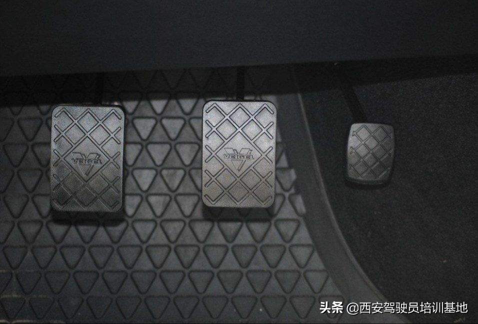 考驾照关于车的讲解,考驾照讲解科目一