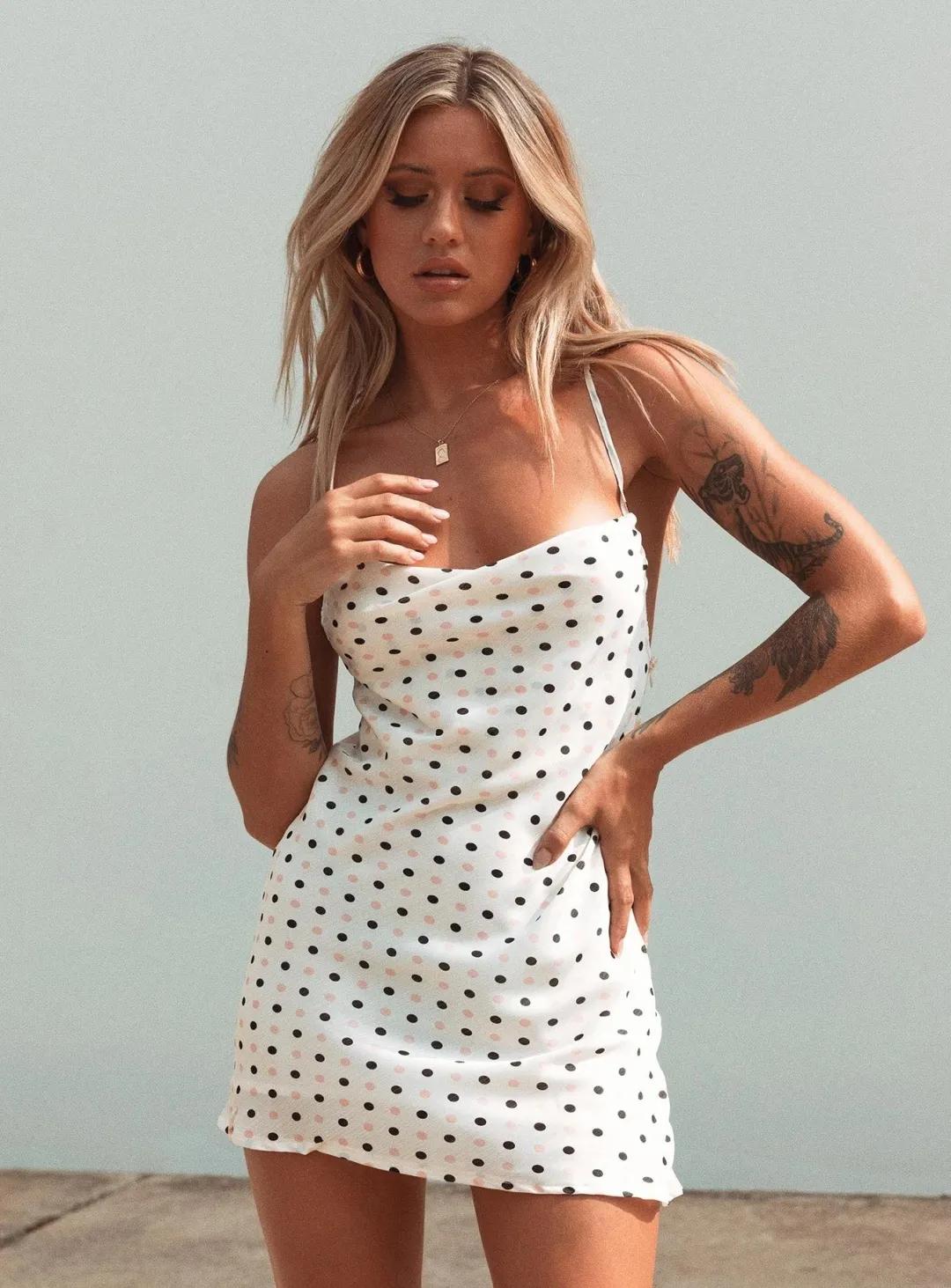 杨幂穿搭和lisa穿搭,俘获女生的穿搭