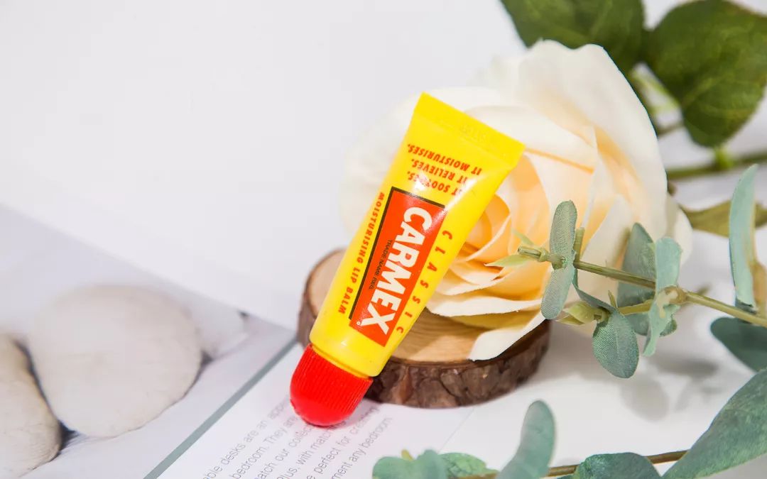 让你的嘴巴滋润一整个冬天,8款好用润唇膏