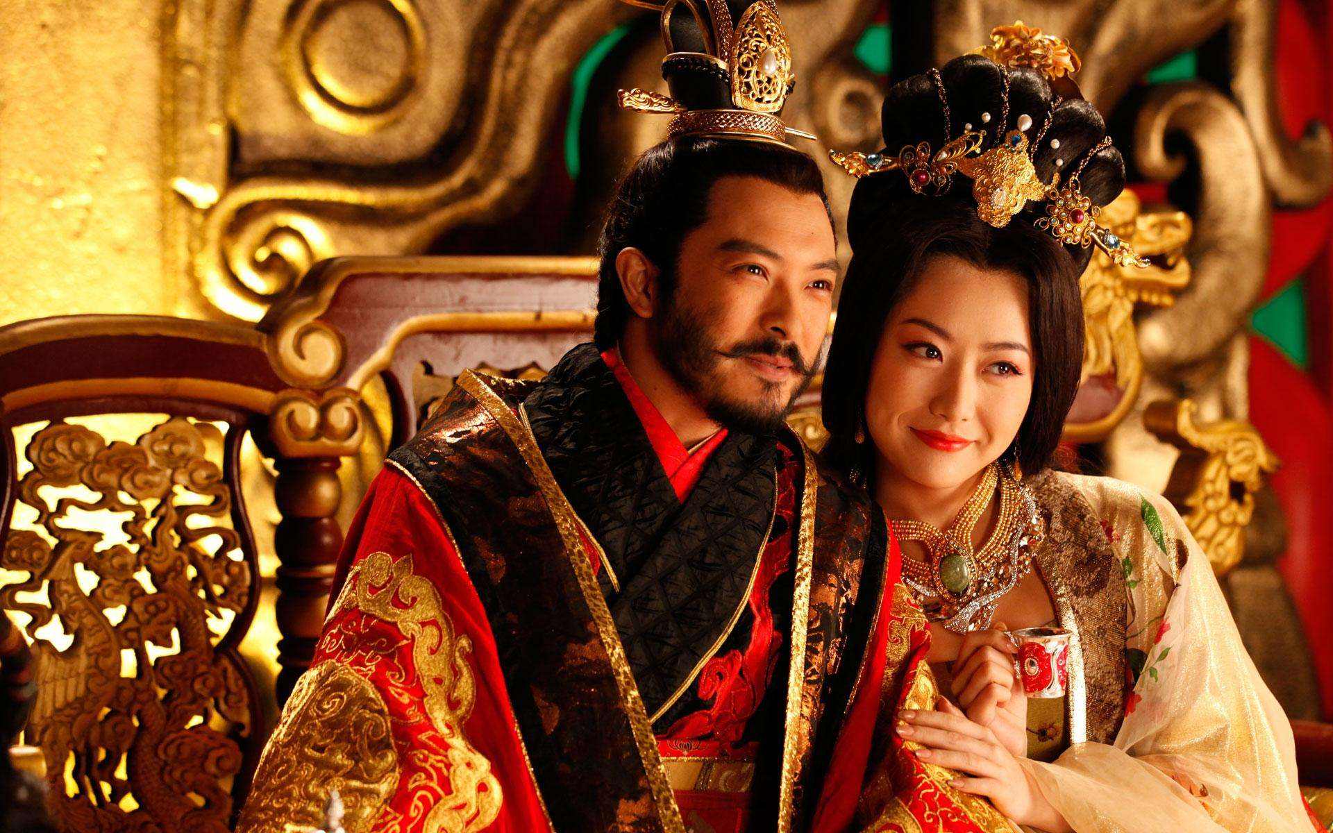 大臣问:国库里的粮食太多了,怎么办?皇帝回8个字,成千古一帝