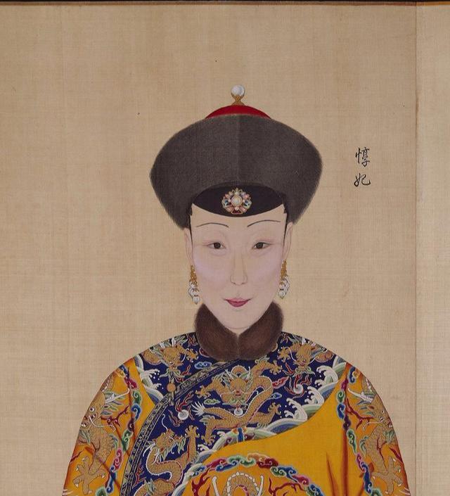 乾隆以及12个妃子的样貌复原图,一组图乾隆帝的后妃真实画像