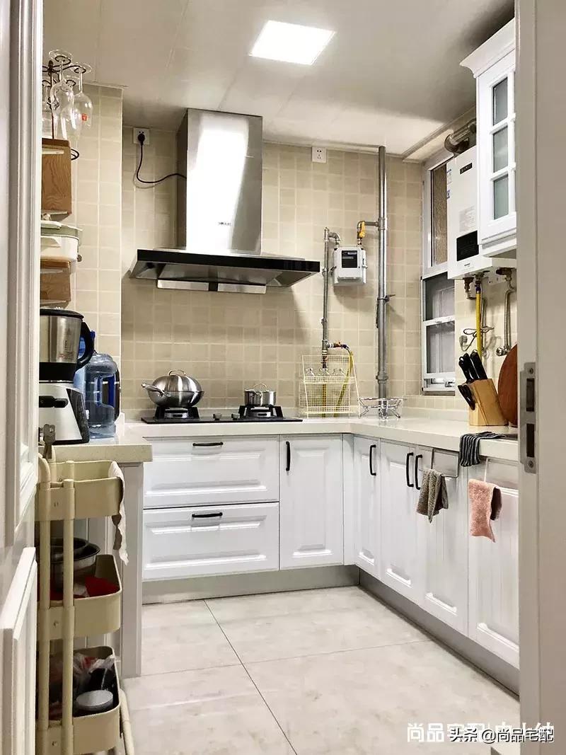 老婆坚持在客厅砌堵墙,住进去才知道用处大,服气