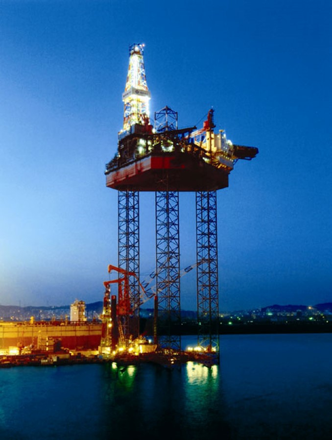 海工船装备,海工船与石油平台