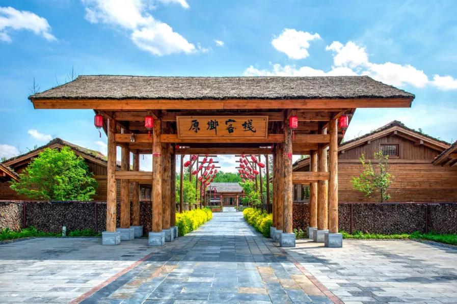 白山10月旅游攻略自助游线路,五一白山周边2-3天短途旅游