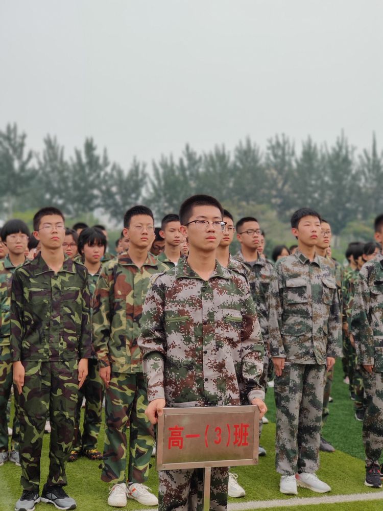 短暂而漫长的军训,军训进行时新生军训纪实全程高燃
