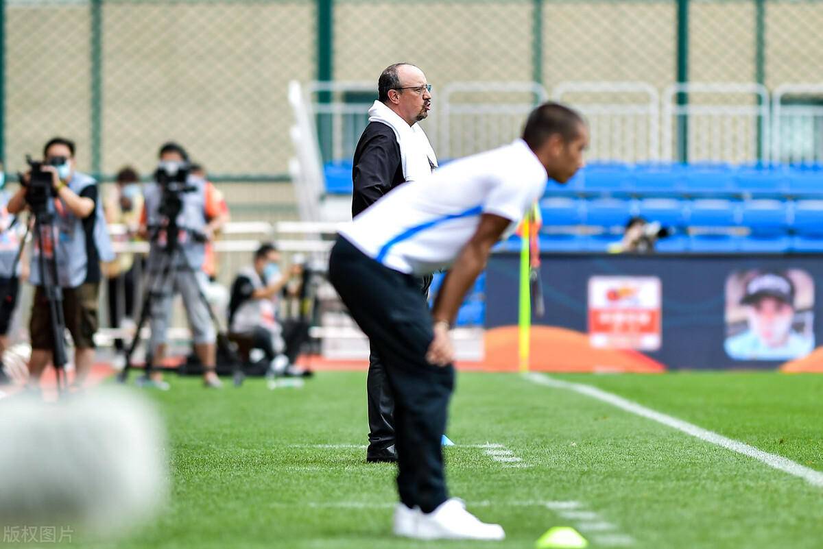 富力双喜临门，首胜+时隔890天战胜苦主大连队，范帅出现久违笑脸