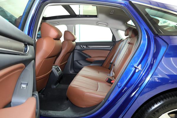 本田雅阁怎么样值不值得入手,全新本田雅阁值得买吗