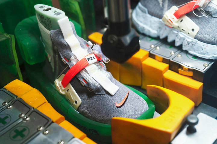 耐克新出的垃圾鞋,耐克夏季球鞋