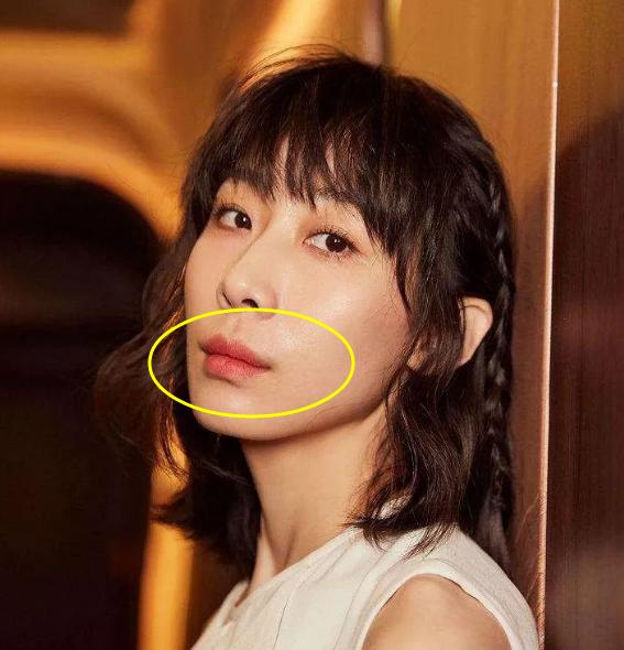 嘴凸法令纹怎么修容,嘴凸法令纹怎么消除学生党