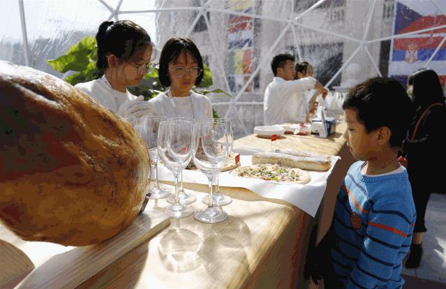 青田的青田,青田是中国的华侨之乡