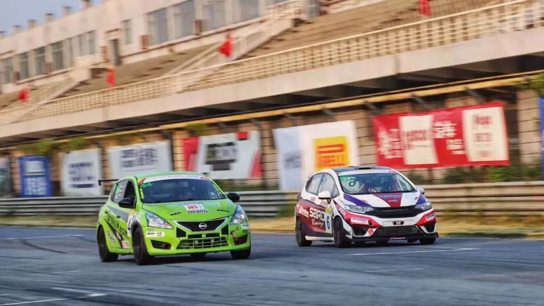 SEC广东R3排位激战,百威TPRRacing再夺杆