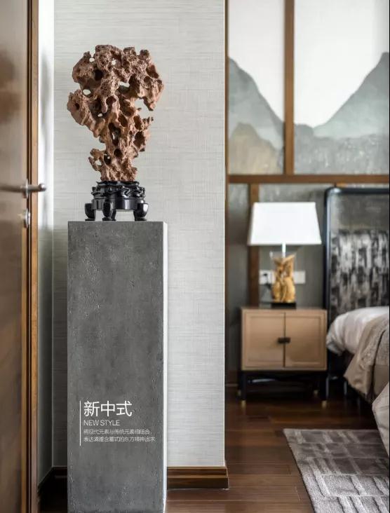 利用竹炭做成的板材，外表虽“其貌不扬”但功效“小清新”