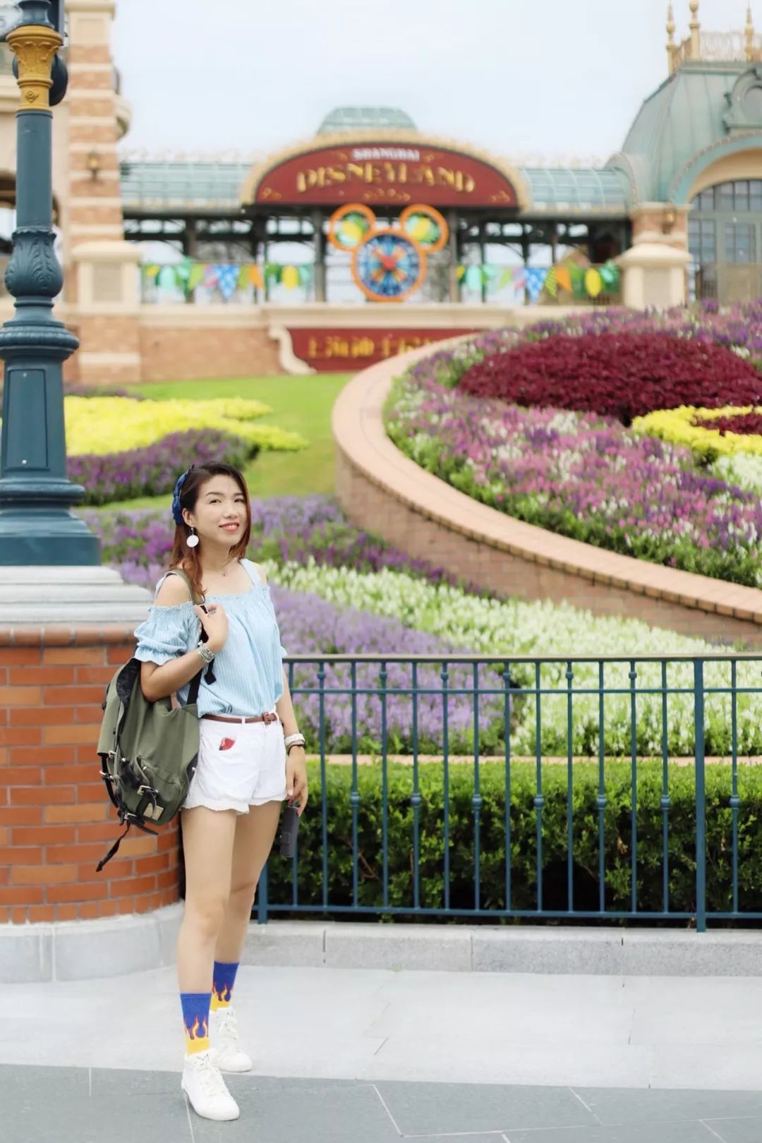 暑假两个人去北京五六天2000够吗,暑假两个人去青岛多少费用