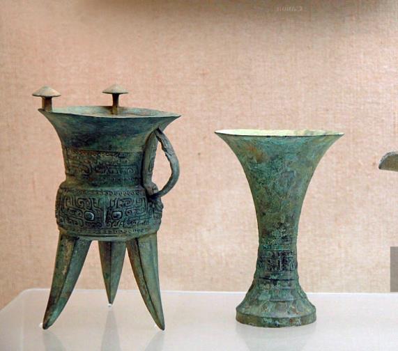 九一八后，*物文**南迁困难重重，竟然有人想用*物文**去换飞机？疯了