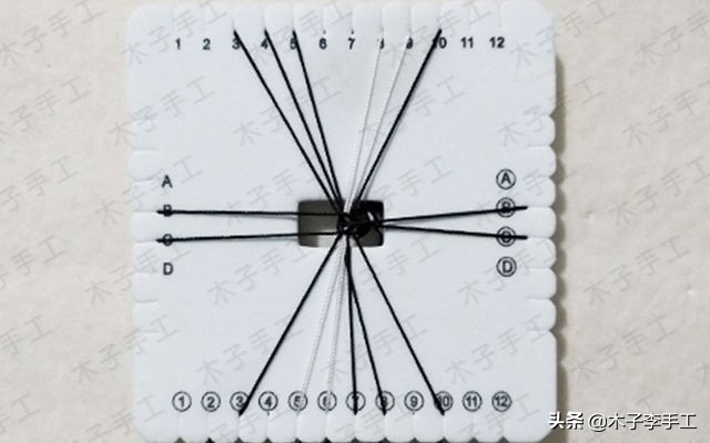 方形盘编器编手机挂绳,盘编手机挂绳编织教程