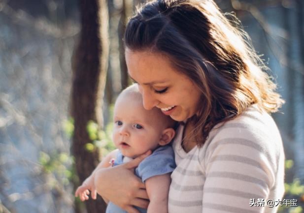 不穿尿不湿的宝宝会怎样,不穿尿不湿怎么不尿床