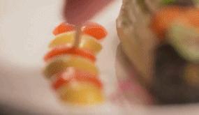 该死，他还是那么帅