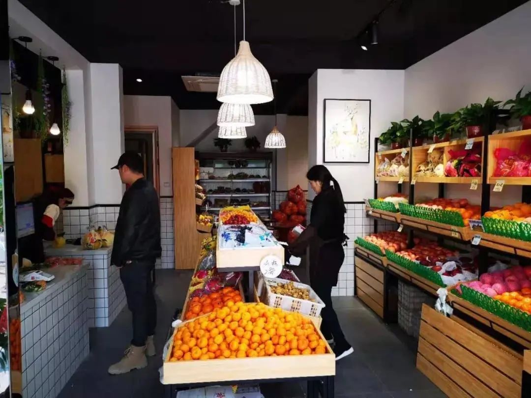 娑︽煒,娑︽煒瑁呴グ