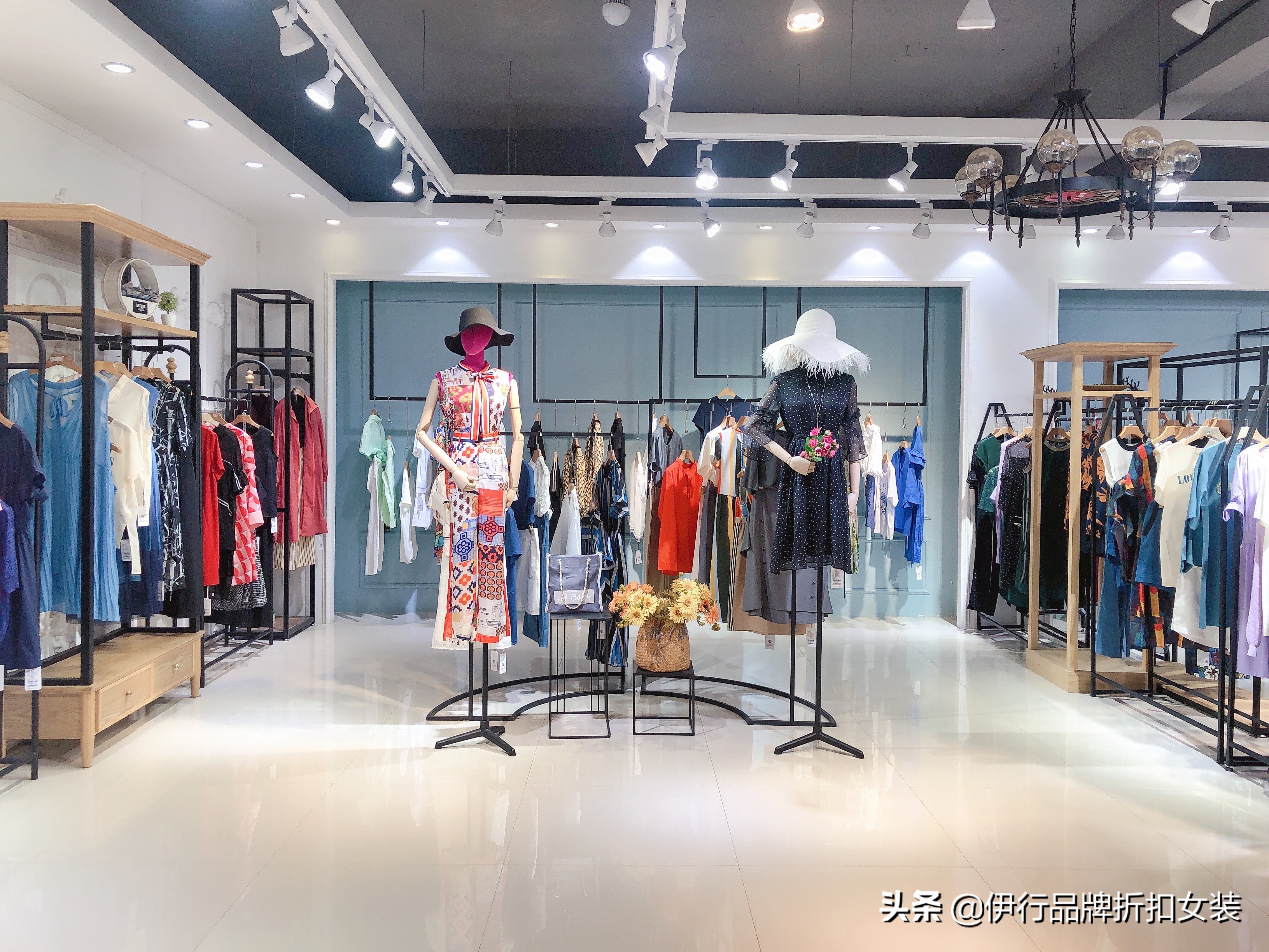 大卖场服装陈列技巧,服装店墙上如何陈列更吸引顾客