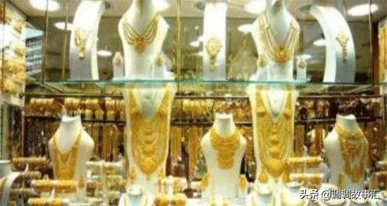 5000元人民币能在迪拜生活多久,1万人民币在迪拜能换多少钱