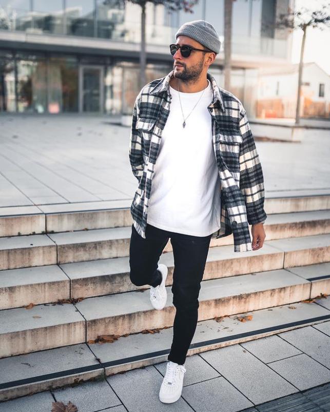 直筒潮流牛仔裤男士穿搭,男士现在流行穿什么版型牛仔裤