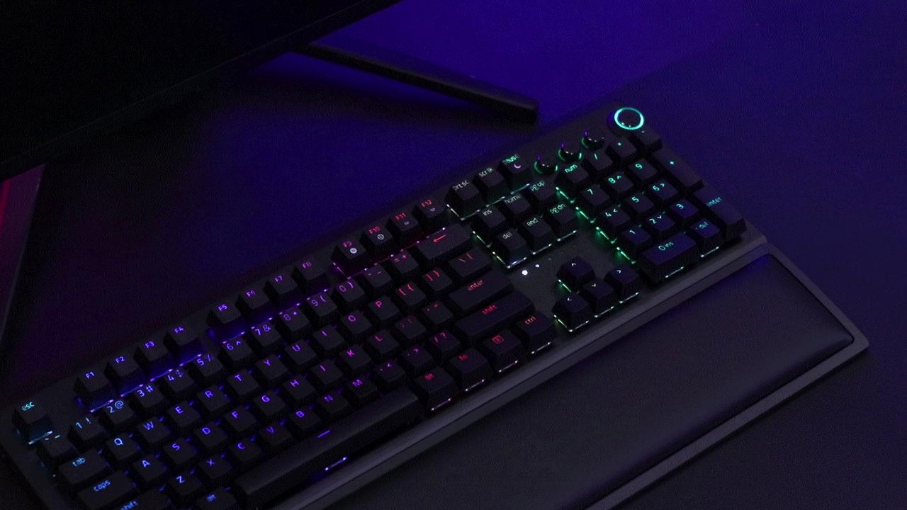 雷蛇无线入耳式游戏耳机电脑体验,雷蛇电竞耳机推荐头戴式蓝牙耳机