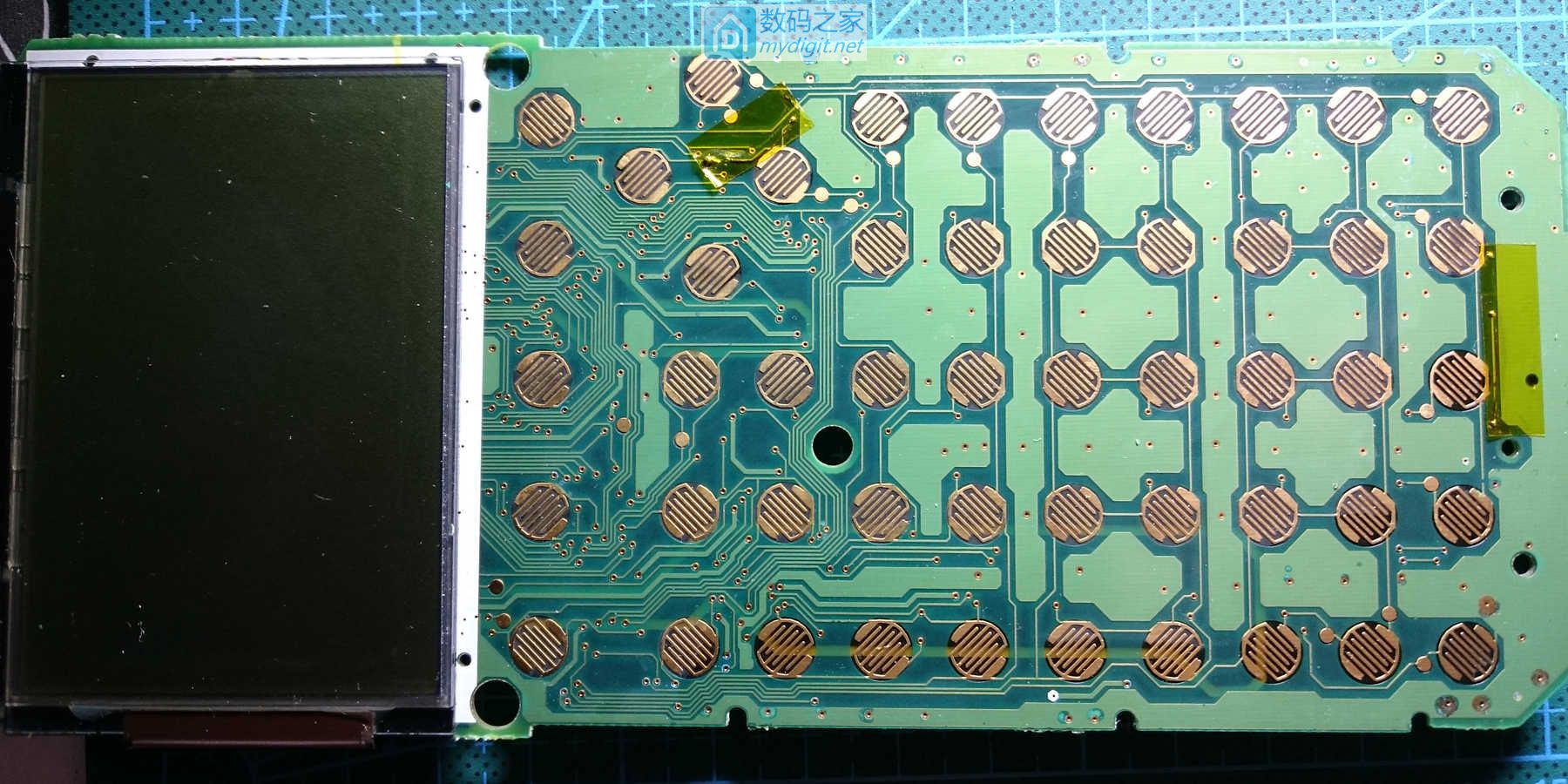 技术大佬秀操作！德州仪器TI-89图形计算器拆机维修及CPU超频