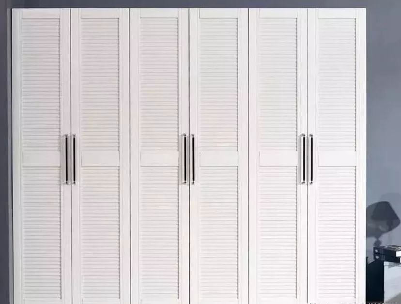 美式造型衣柜门板选什么材质,家具门板选择