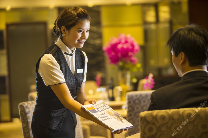 没有学历在上海找什么样的工作,在上海有什么工作可以挣钱