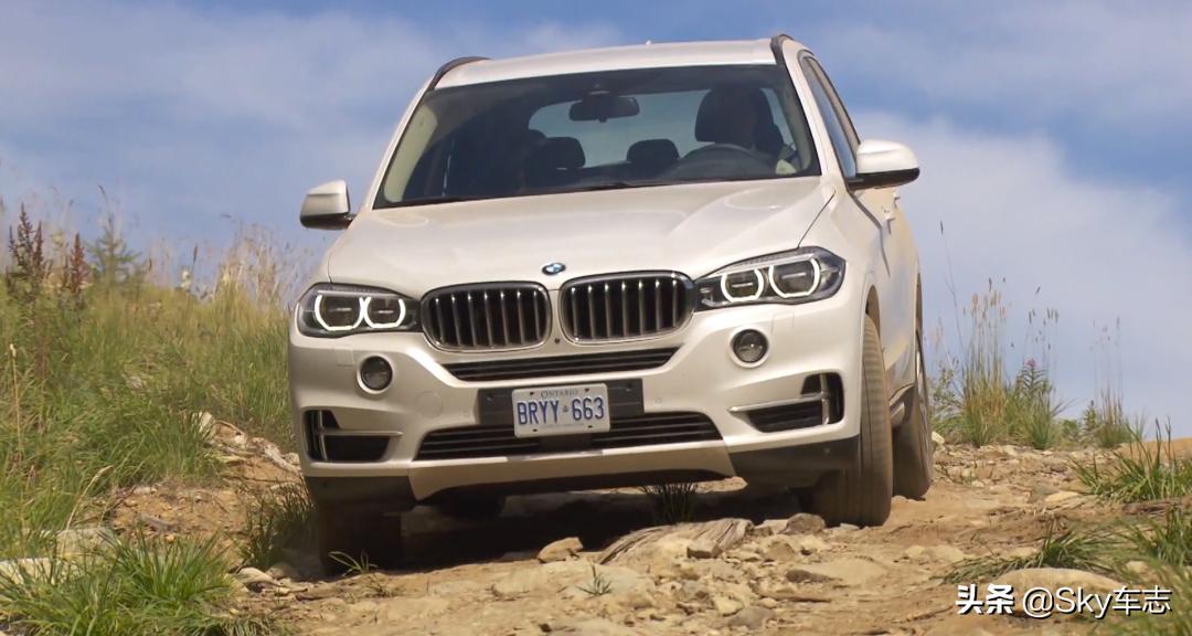 两辆宝马多少钱,宝马两厢车最便宜的车多少钱