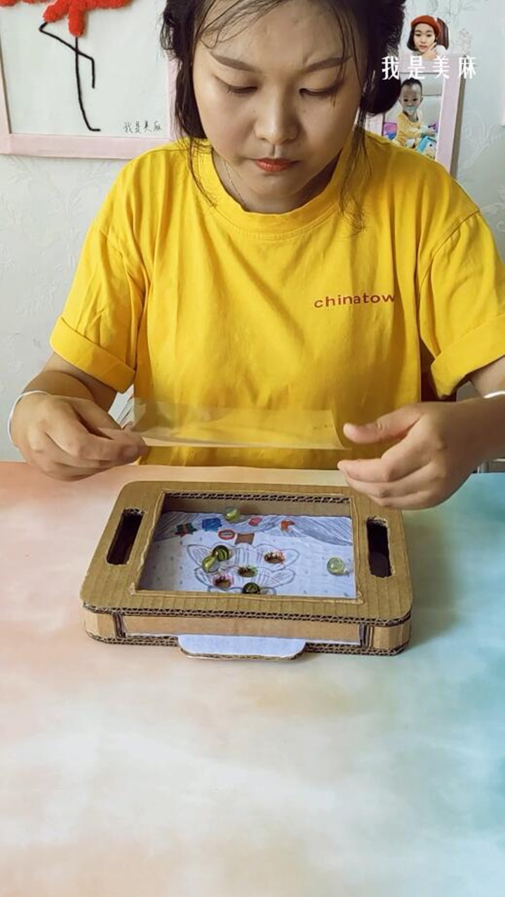 用鞋盒给孩子做简单益智小玩具,自制宝宝迷宫玩具没磁扣怎么动